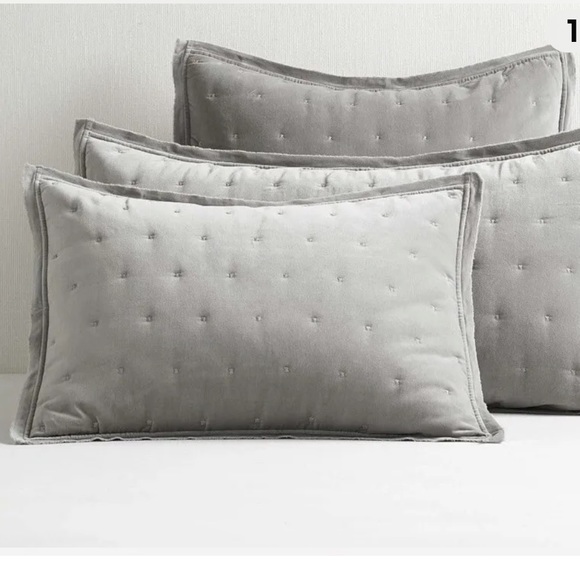 Pottery Barn Velvet Tufted
Quilted Euro 2/Shams  Dark Smoke Gray - Picture 5 of 12